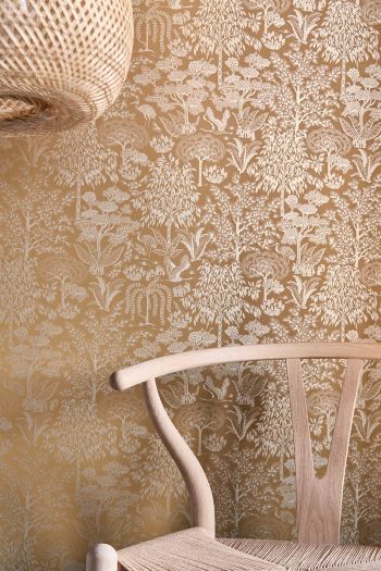 pip-studio-origami-tree-non-woven-wallpaper-ocher/gold-nature-shiny-animals-trees