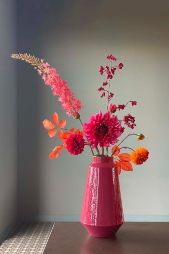 pip-studio-autumn-leaves-vase
