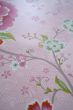 Behang-vlies-behang-reliëf-bloemen-print-roze-pip-studio-birds-in-paradise