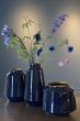 Vase-lange-dunkel-blau-metall-royal-pip-studio-25-cm