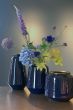 Vase-mittel-dunkel-blau-metall-royal-pip-studio-24x29-cm