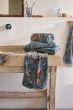 grosse-handtuch-secret-garden-blau-70x140cm-blumen-baumwolle-pip-studio