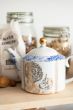 royal-white-teapot-small-golden-details-blue-flowers-900-ml