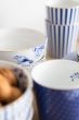 kom-royal-white-goud-stippen-blauw-details-porselein-pip-studio-12,5-cm