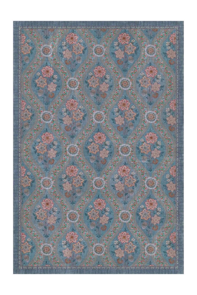 Color Relation Product Teppich Ornamento by Pip Blau